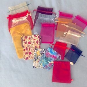 Jewelry pouches (entire set)